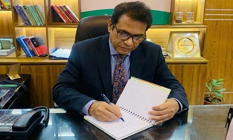 এক সোনালি বিকেল: বাংলা একাডেমির বারান্দায় চার দশকের পদধ্বনি