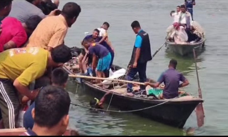 পদ্মায় বাসডুবির ঘটনায় নিহত বেড়ে ২৬