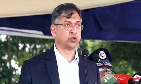 ‘পুলিশকে আগের পোশাকে ফেরাতে কাজ করছে সরকার’