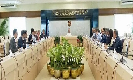 প্রধানমন্ত্রীর সঙ্গে বৈঠকে শীর্ষ ব্যবসায়ীরা