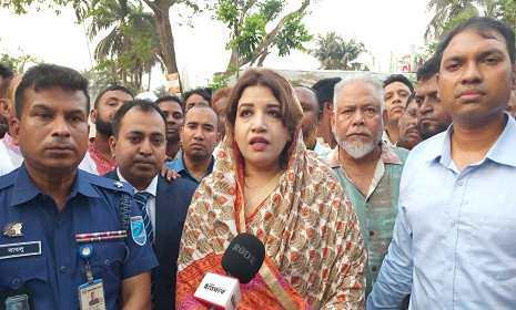 ‘কৃষকরা যাতে পেঁয়াজের ন্যায্যমূল্য পায়, সেদিকে সরকার সচেষ্ট আছে’