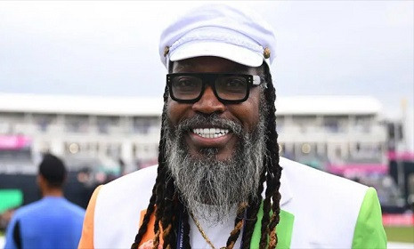 ইউরোপের লিগে দল কিনলেন ক্রিস গেইল