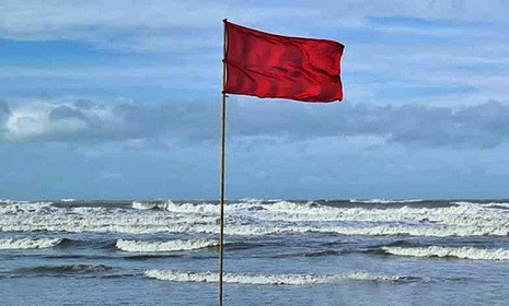 সব সমুদ্রবন্দরে ৩ নম্বর সতর্ক সংকেত