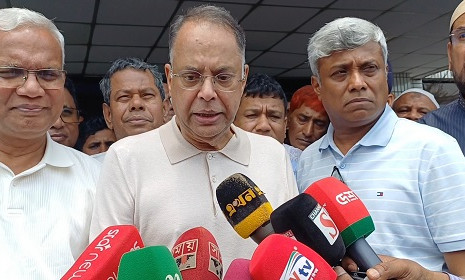 ‘ফ্যাসিস্ট সরকার দেশীয় সম্পদ হরিলুট করে বিদেশ থেকে বিদ্যুৎ আমদানি করেছে’ 