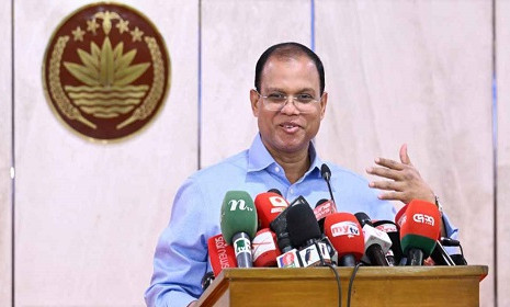 ‘জীবন বাজি রেখে জনগণের জন্য কাজ করছেন প্রধানমন্ত্রী’