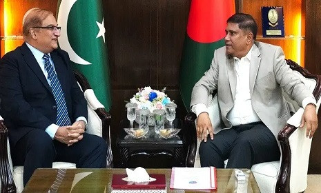 বাংলাদেশ-পাকিস্তানের মধ্যে সামরিক সহযোগিতা বাড়াতে আলোচনা