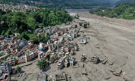 নেপালে বন্যায় ৯৫ মরদেহ উদ্ধার, ভারতেও বন্যার আশঙ্কা