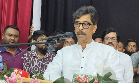 সারের কৃত্রিম সংকট তৈরি করলে কঠোর ব্যবস্থা: কৃষিমন্ত্রী