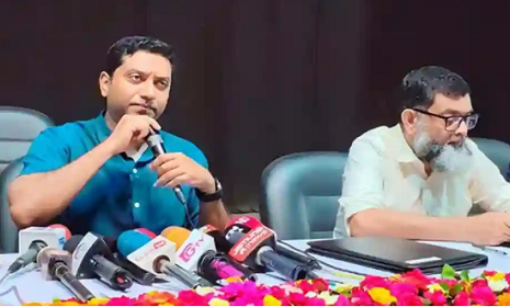 ‘সরকারি মাল দরিয়ামে ঢাল, এটা দেখতে চাই না’