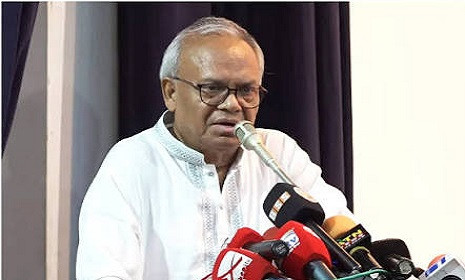 ‘মিডিয়াকে লাঠির মতো ব্যবহার করে স্বৈরাচারী শাসকগোষ্ঠী’