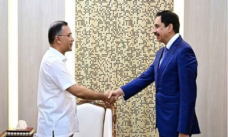 প্রধানমন্ত্রীর সঙ্গে ডিপি ওয়ার্ল্ড চেয়ারম্যানের সাক্ষাৎ, নতুন বিনিয়োগে আগ্রহ