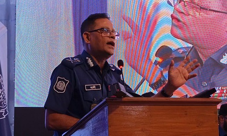 বিগত সরকার পাড়া-মহল্লায় মাদকের আখড়া তৈরি করেছিল: আইজিপি