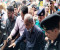 নিষিদ্ধ পলিথিন রোধে কৃষি মার্কেট পরিদর্শনে স্বরাষ্ট্র উপদেষ্টা