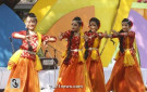 ঋতুরাজ বসন্তকে বরণ করে নেওয়ার সেই মাহেন্দ্রক্ষণ। শুক্রবার সকালে বকুল তলার বসন্তবরণ। 